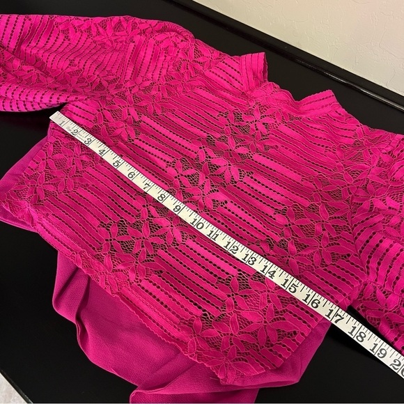 Valentine fuchsia pink backless lace crop top with wraparound sash, size L - Picture 9 of 16